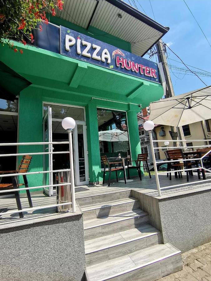 Art Boutique Central Târgu Jiu Εξωτερικό φωτογραφία