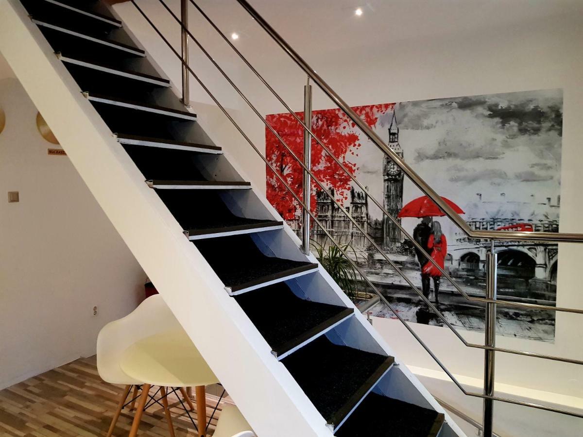 Art Boutique Central Târgu Jiu Εξωτερικό φωτογραφία