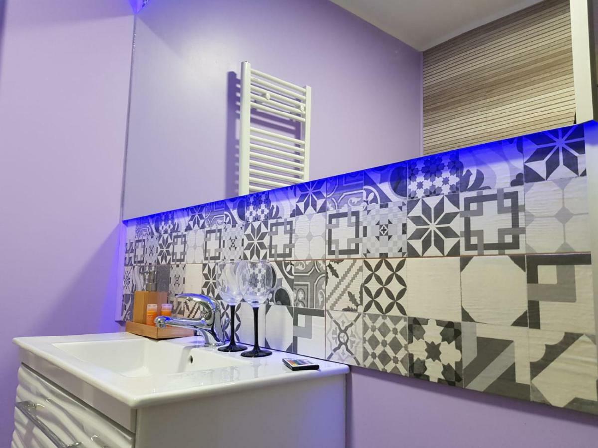 Art Boutique Central Târgu Jiu Εξωτερικό φωτογραφία