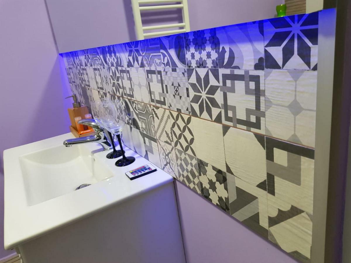 Art Boutique Central Târgu Jiu Εξωτερικό φωτογραφία